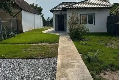 Casă cu 3 camere cu Teren 360 Mp în Central