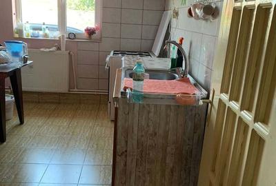 Casă individuală cu 3 camere cu Canalizare în Tulucești