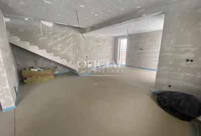 Duplex cu 4 camere cu Canalizare în Bună Ziua