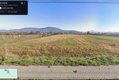 Teren de 1550 mp, în Central