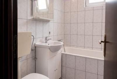 Apartament cu 3 camere semidecomandat în Central - 11