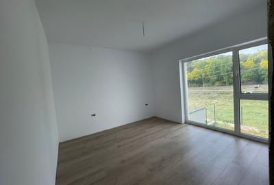 Duplex cu 4 camere cu Canalizare în Giarmata-Vii - 5