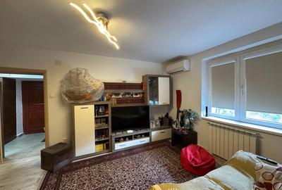 Apartament cu 3 camere decomandat în Cotroceni