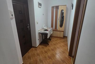 Apartament cu 2 camere decomandat, mobilat în Republicii - 5