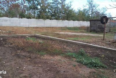 Casă cu 4 camere cu Teren 2008 Mp în Bordei Verde - 7