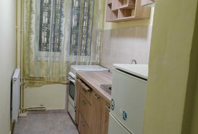 Apartament cu 2 camere semidecomandat în Dacia
