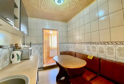 Apartament cu 3 camere decomandat în Micro 12 - 9