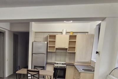 Apartament cu 3 camere decomandat în Central - 3