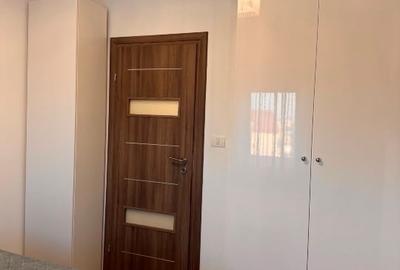 Apartament cu 3 camere semidecomandat, mobilat în Circumvalațiunii - 7