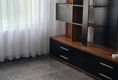 Apartament cu 3 camere decomandat în Băilești