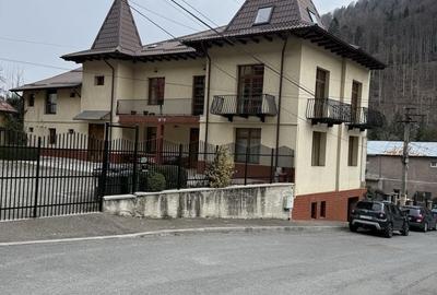 Apartament cu 3 camere decomandat în Central - 8