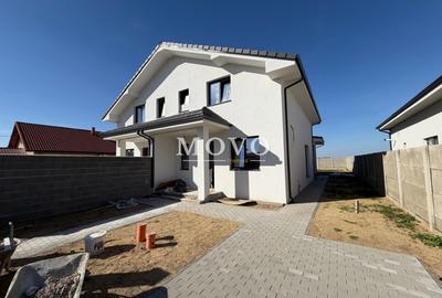Duplex cu 3 camere cu Teren 330 Mp în Sânandrei