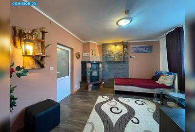 Casă cu 2 camere cu Teren 539 Mp în Târnova