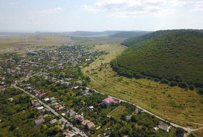 Casă individuală cu 18 camere cu Teren 2000 Mp în Est - 2