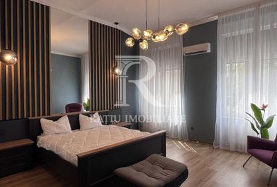 Apartament cu 3 camere semidecomandat, mobilat în Ultracentral