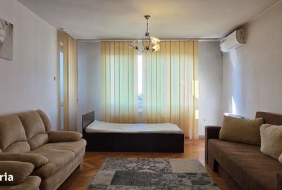 Apartament cu 3 camere decomandat în Centrul Civic
