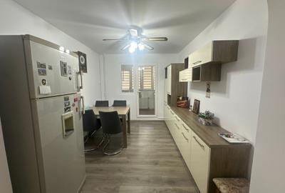 Apartament cu 4 camere în Berceni - 2