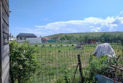 Casă cu Teren 1400 Mp în Răscruci - 1
