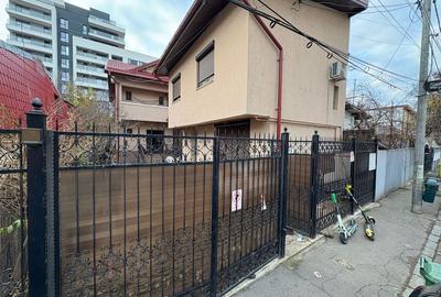 Casă cu 4 camere cu Teren 250 Mp în Crângași - 3