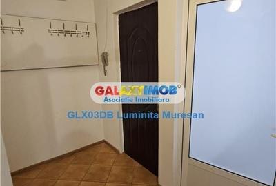 Apartament cu 3 camere decomandat în Micro 12 - 13
