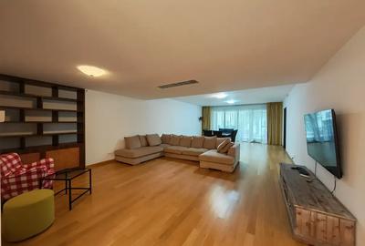 Apartament cu 3 camere semidecomandat, mobilat în Kiseleff