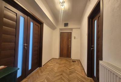 Apartament cu 3 camere decomandat în Traian - 6