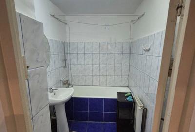 Apartament cu 3 camere decomandat în Luncă