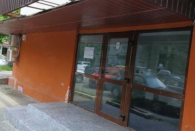 Spațiu comercial, de 29 mp, în Central - 3