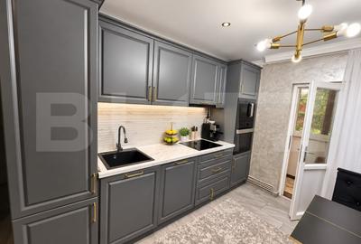 Apartament cu 3 camere decomandat, mobilat în Micro 4