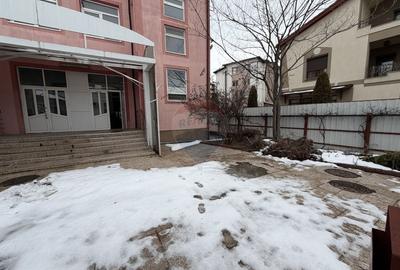 Spațiu comercial, de 1,200 mp, în Central - 18