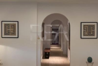 Apartament cu 5 camere semidecomandat, mobilat în Capitale - 11
