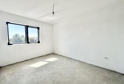 Casă cu 4 camere cu Teren 310 Mp în Bazoș