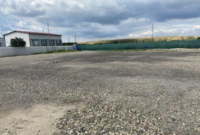 Spațiu comercial, în Tomești