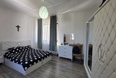 Casă cu 5 camere cu Teren 750 Mp în Central
