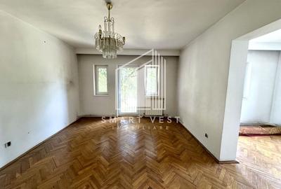 Apartament cu 5 camere decomandat în Semicentral