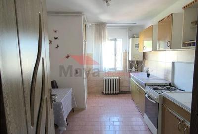 Apartament cu 3 camere decomandat în Central - 2