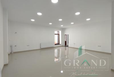 Spațiu comercial, de 90 mp, în Central - 9