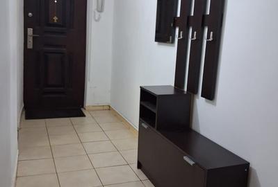 Apartament cu 2 camere decomandat în Valea Adâncă
