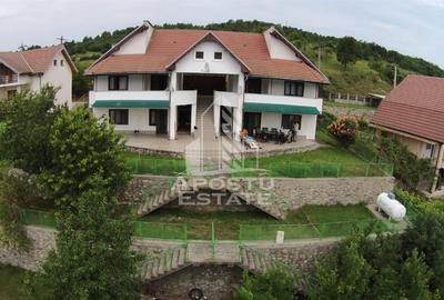 Casă individuală cu 8 camere cu Canalizare în Eșelnița - 3