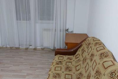Apartament cu 3 camere semidecomandat în Muncii