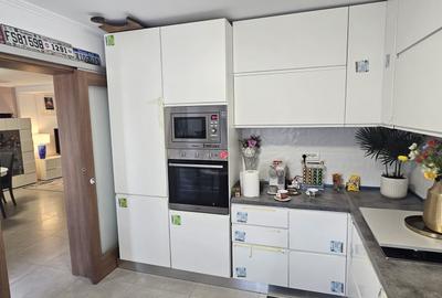 Casă cu 5 camere cu Canalizare în Brătianu - 4