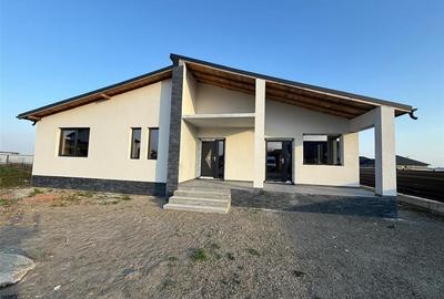 Casă cu 3 camere cu Teren 400 Mp în Nord-Est