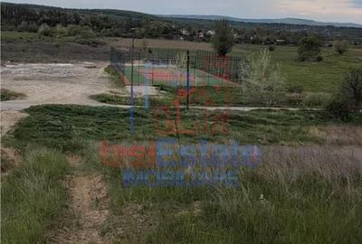 Teren de 2200 mp, în Bârnova - 2