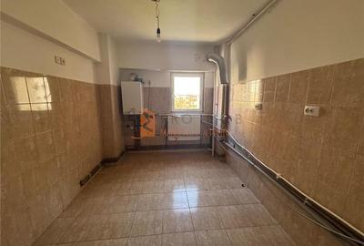 Apartament cu 3 camere decomandat în Unirii Sud - 4