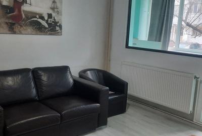 Apartament cu 2 camere decomandat în Port