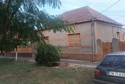 Casă cu 6 camere cu Teren 2254 Mp în Cebza