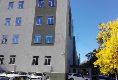 Birou, de 11,487 mp, în Parcul Carol