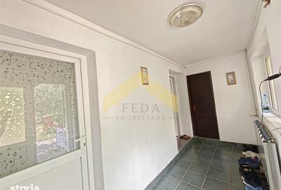 Casă cu 4 camere cu Teren 2000 Mp în Cuiaș