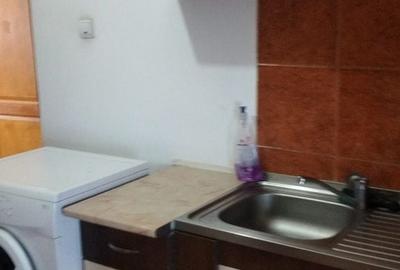 Garsonieră decomandată în Giurgiului - 2