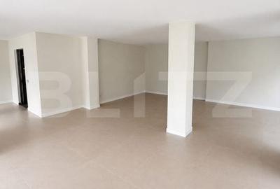 Spațiu comercial, de 70.4 mp, în Central - 2